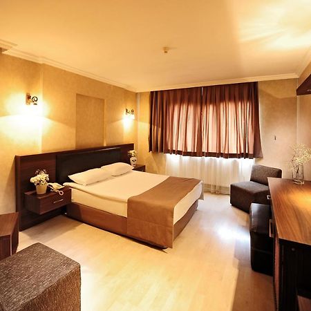 Uestuen Hotel Alsancak İzmir Extérieur photo
