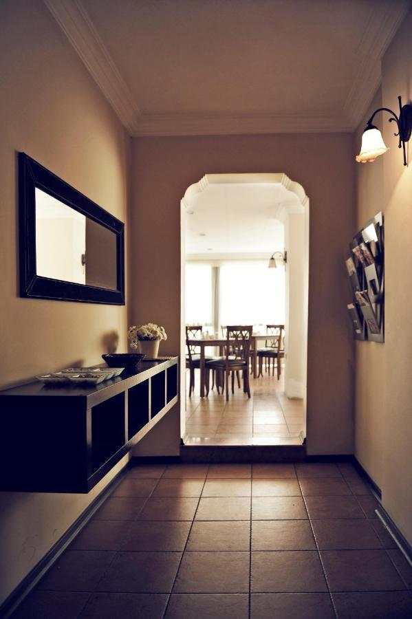 Uestuen Hotel Alsancak İzmir Extérieur photo