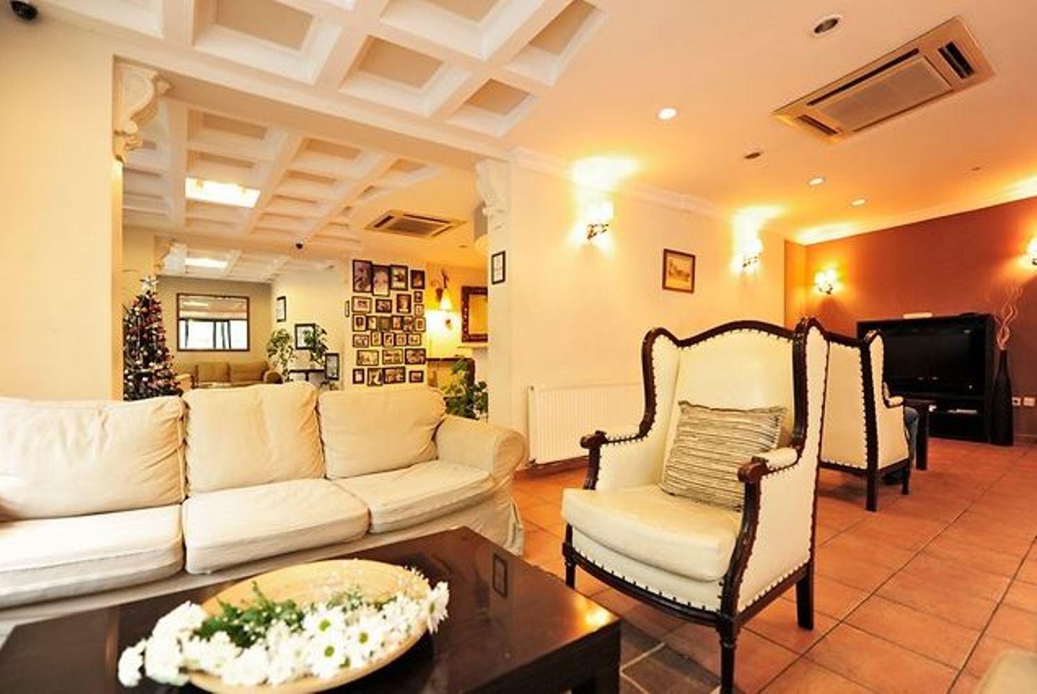 Uestuen Hotel Alsancak İzmir Extérieur photo