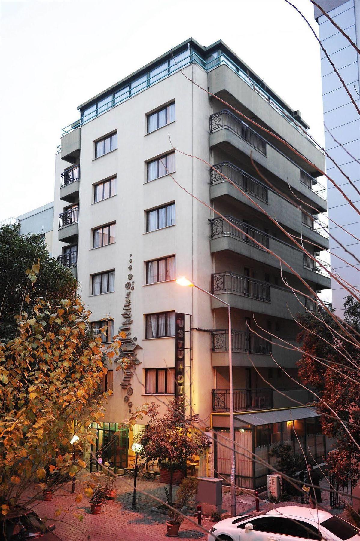 Uestuen Hotel Alsancak İzmir Extérieur photo